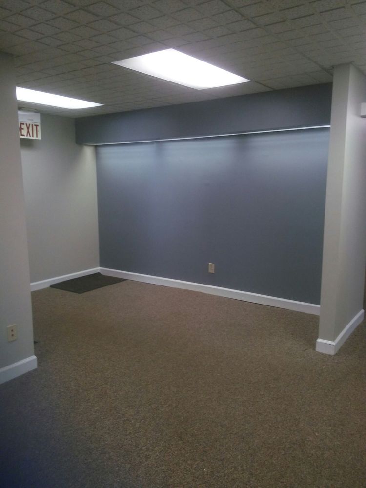 119 W Summit Hill Dr, Knoxville, TN 37902
